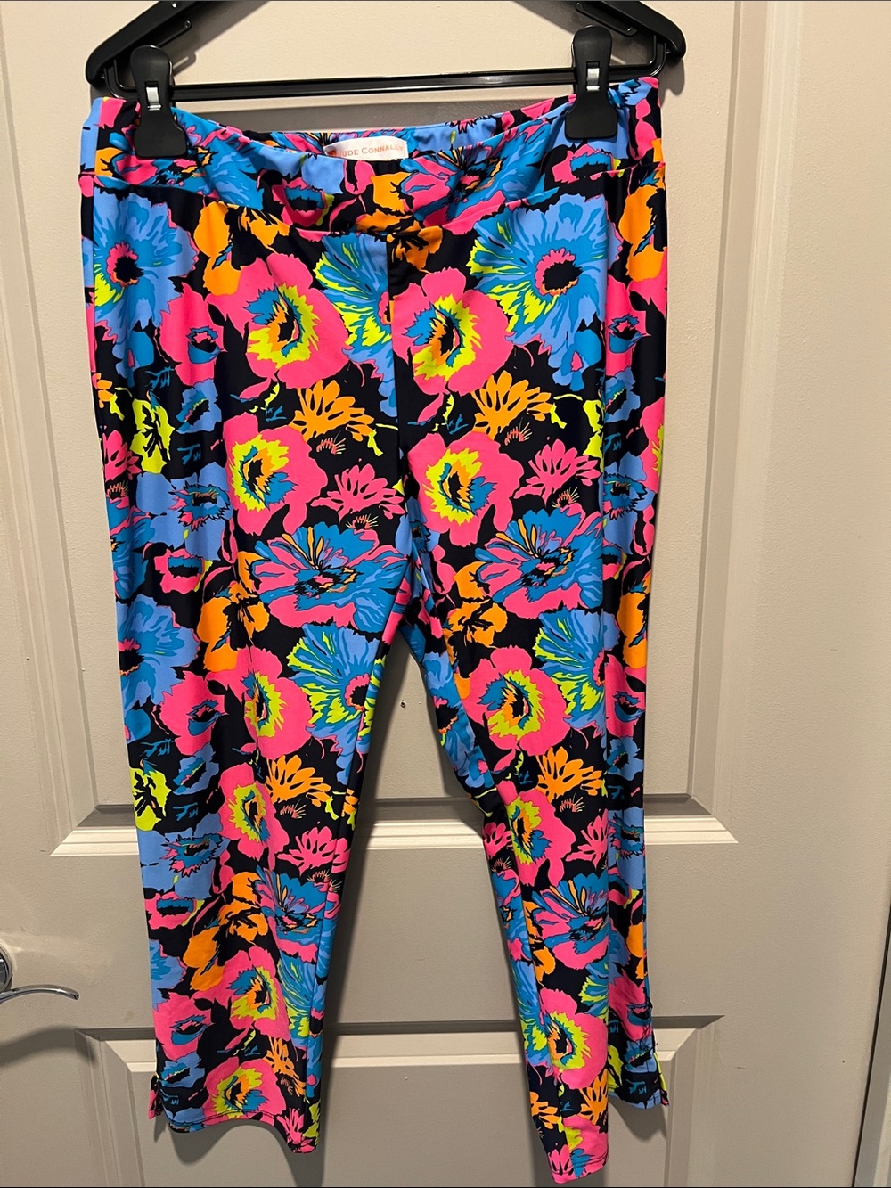 Jude Connally Neon Floral Capri Leggings in Blue, Pink, Yellow, Orange - Picture 2 of 7